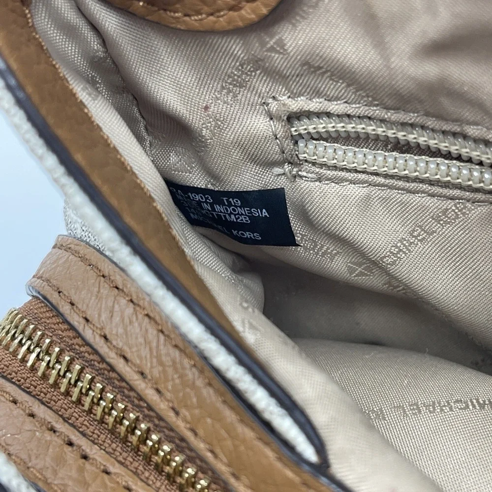 Michael Kors Jet Set Travel Beige Signature MK Logo Chain Shoulder‎ Tote Bag - Picture 13 of 16